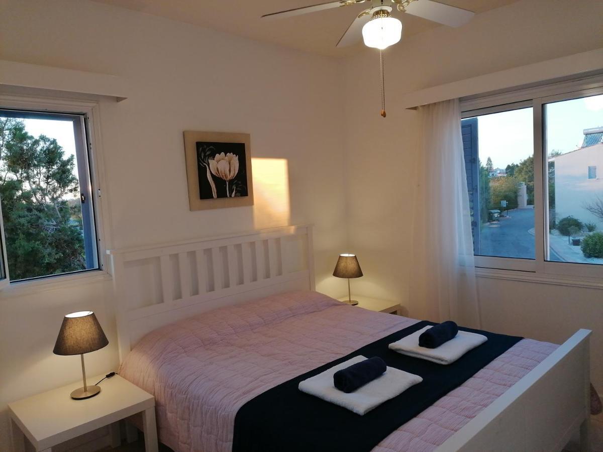 Paradise Gardens II Anastasia Apartment 파포스 외부 사진